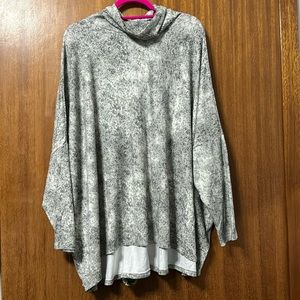 NWT LuLaRoe boxy turtleneck